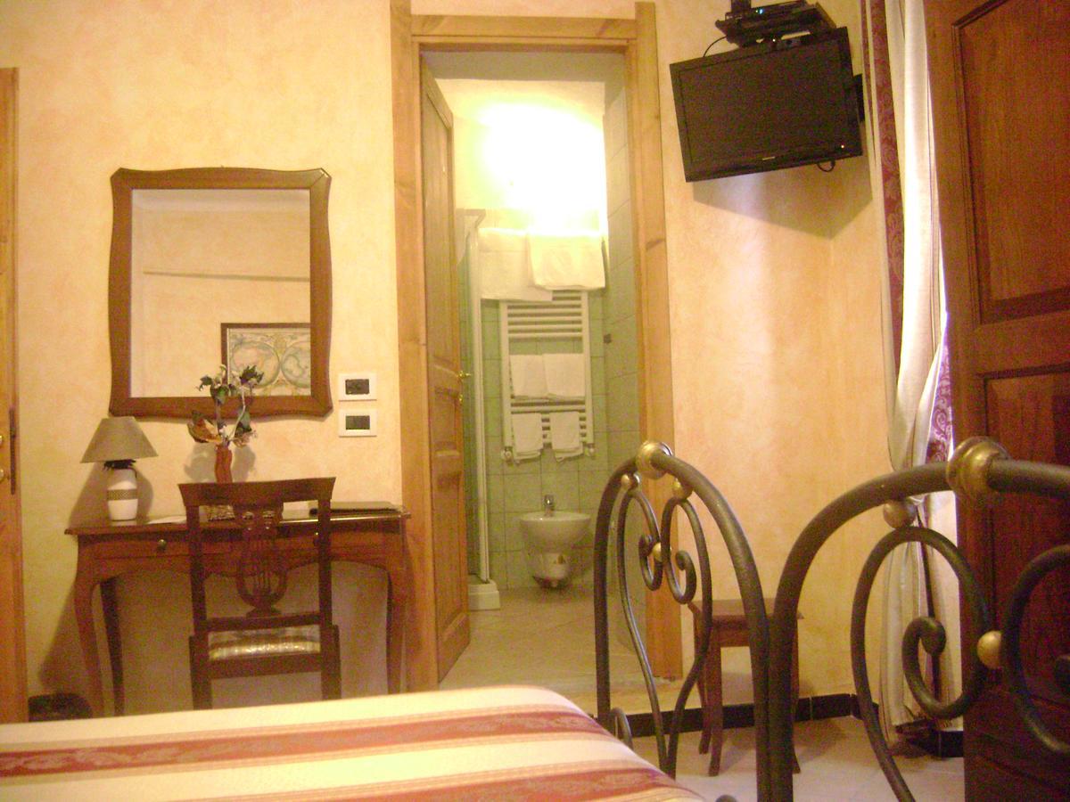 Bed and Breakfast La Finestrella Di Montalto Locanda Badalucco Exterior foto